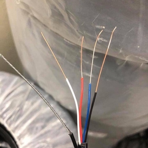 Dây cáp tín hiệu 4 lõi  có cường lực 300M